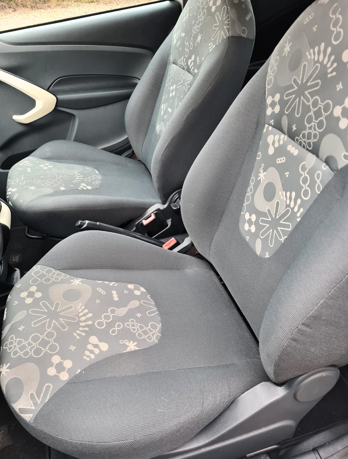 Grå Ford Ka fra 2014