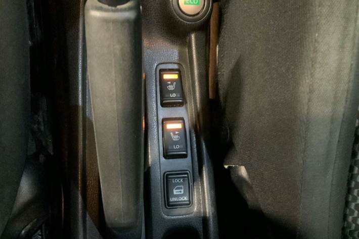 Hvid Nissan Note fra 2014