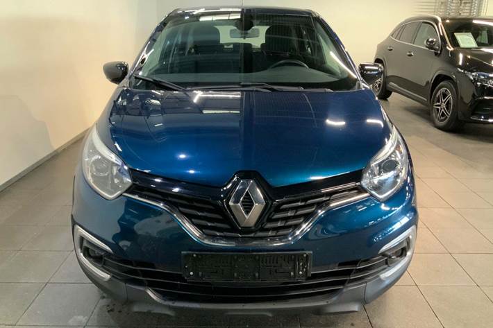Blå Renault Captur fra 2019