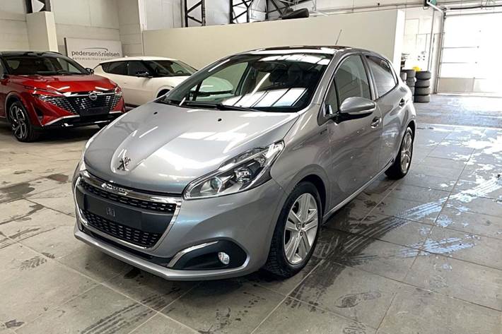 undefined Peugeot 208 fra 2019 set udefra
