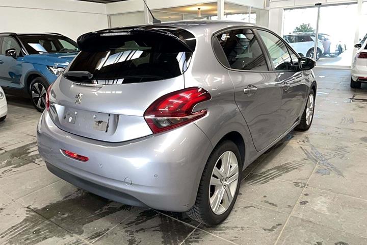 undefined Peugeot 208 fra 2019