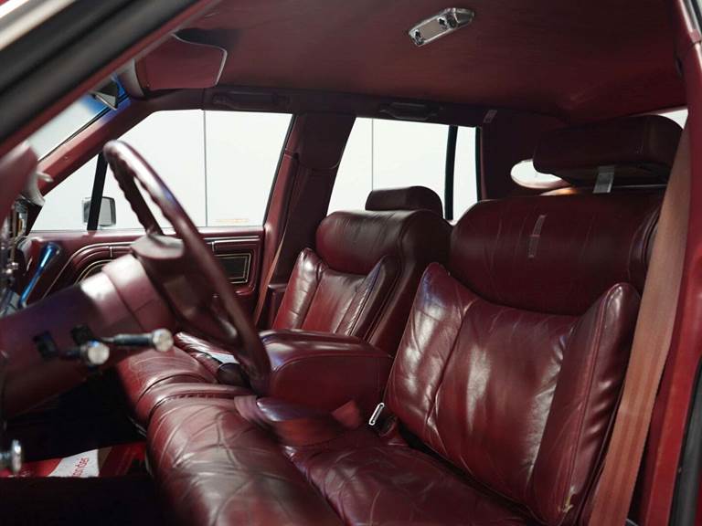 Ford Lincoln Continental 5,0 Mark VI Signature Series aut.