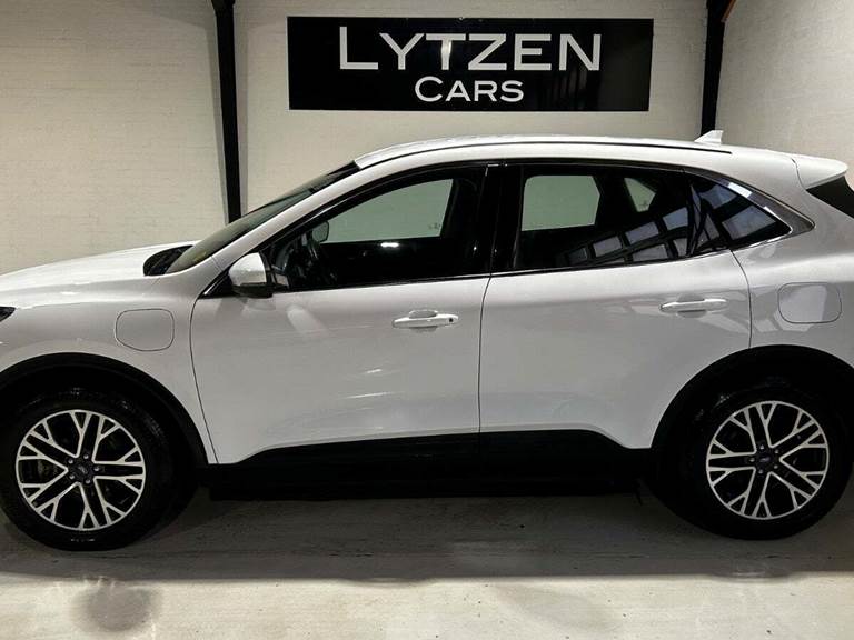 Ford Kuga 2,5 PHEV Titanium CVT