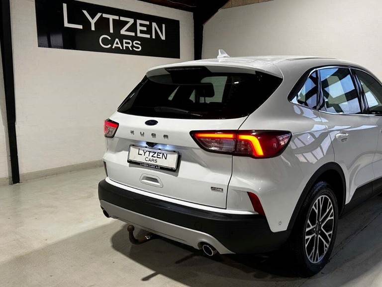 Ford Kuga 2,5 PHEV Titanium CVT