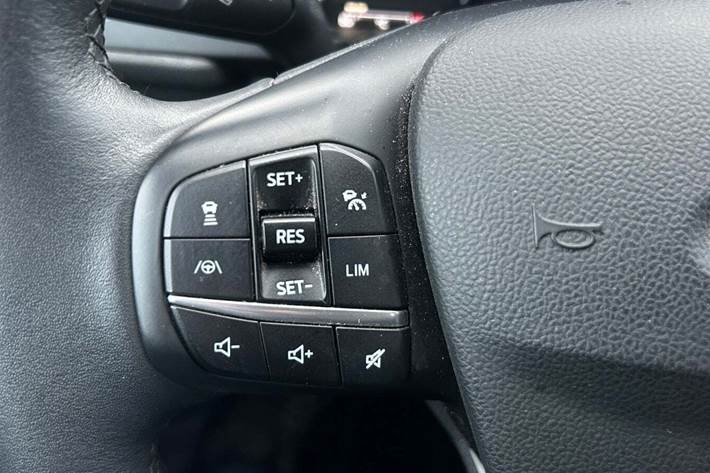 undefined Ford Kuga fra 2020