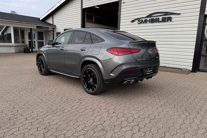 Grå Mercedes GLE350 de fra 2024