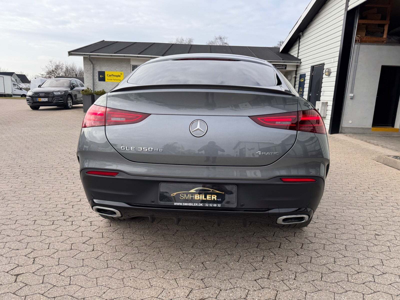 Grå Mercedes GLE350 de fra 2024
