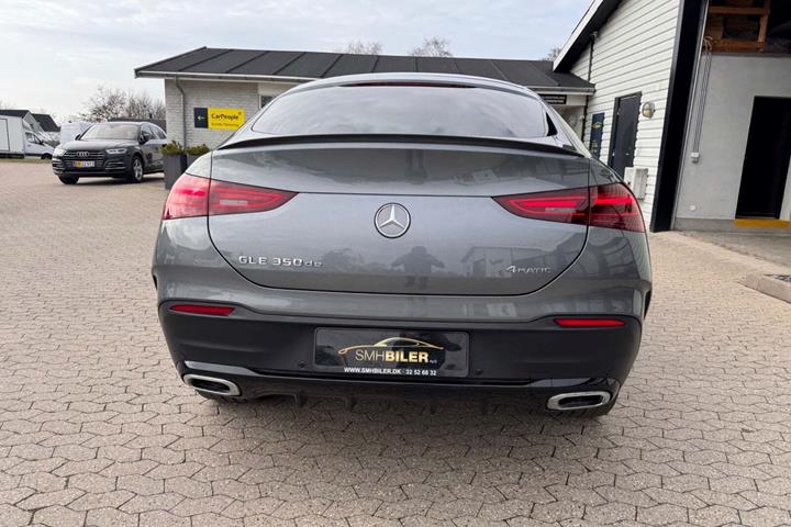 Grå Mercedes GLE350 de fra 2024