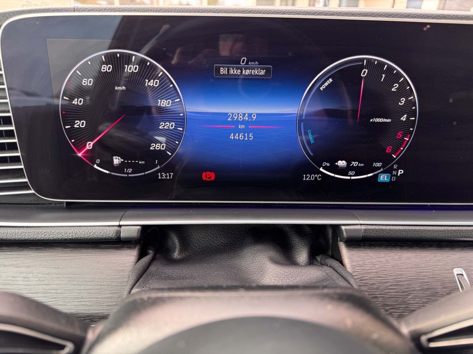 Grå Mercedes GLE350 de fra 2024