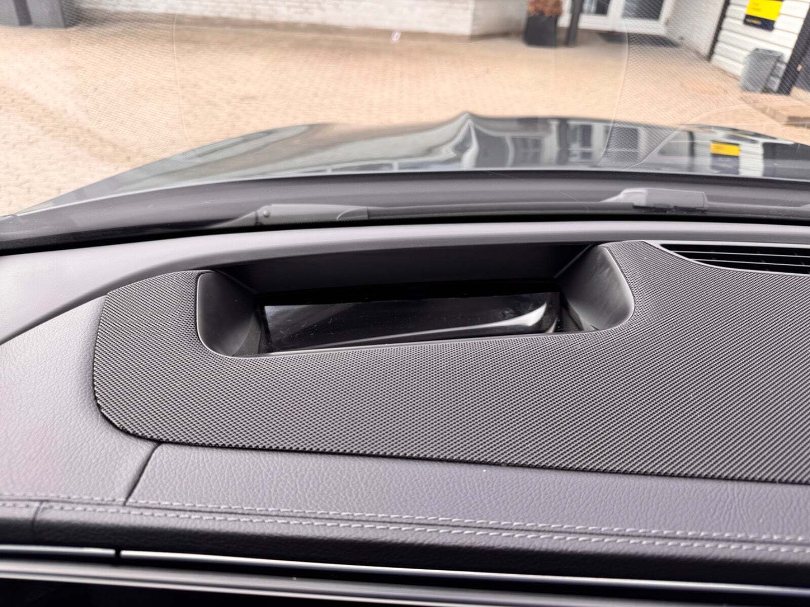 Grå Mercedes GLE350 de fra 2024