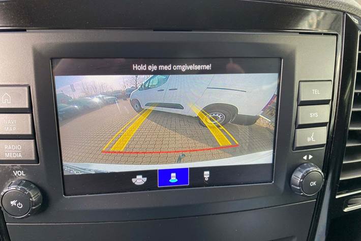 Hvid Mercedes Vito 119 fra 2021