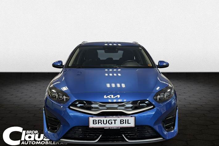 Blå Kia Ceed fra 2022