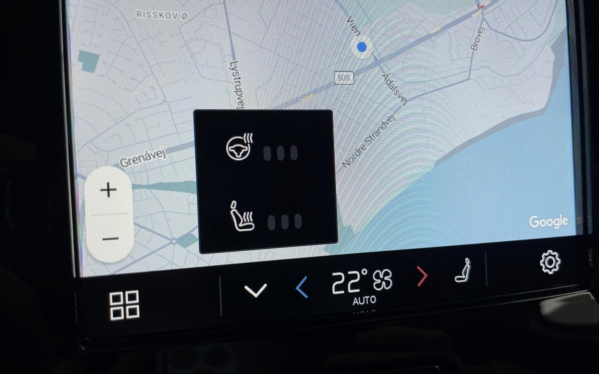 Sort Volvo EX40 fra 2025