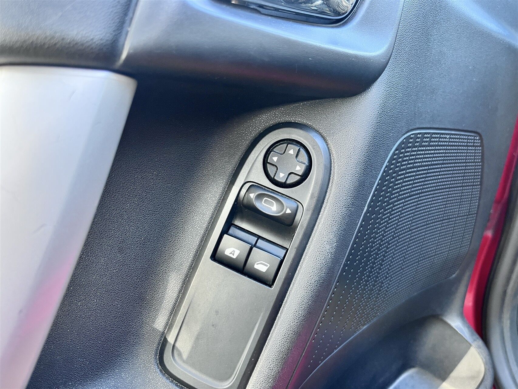 Rød Citroën C3 fra 2011