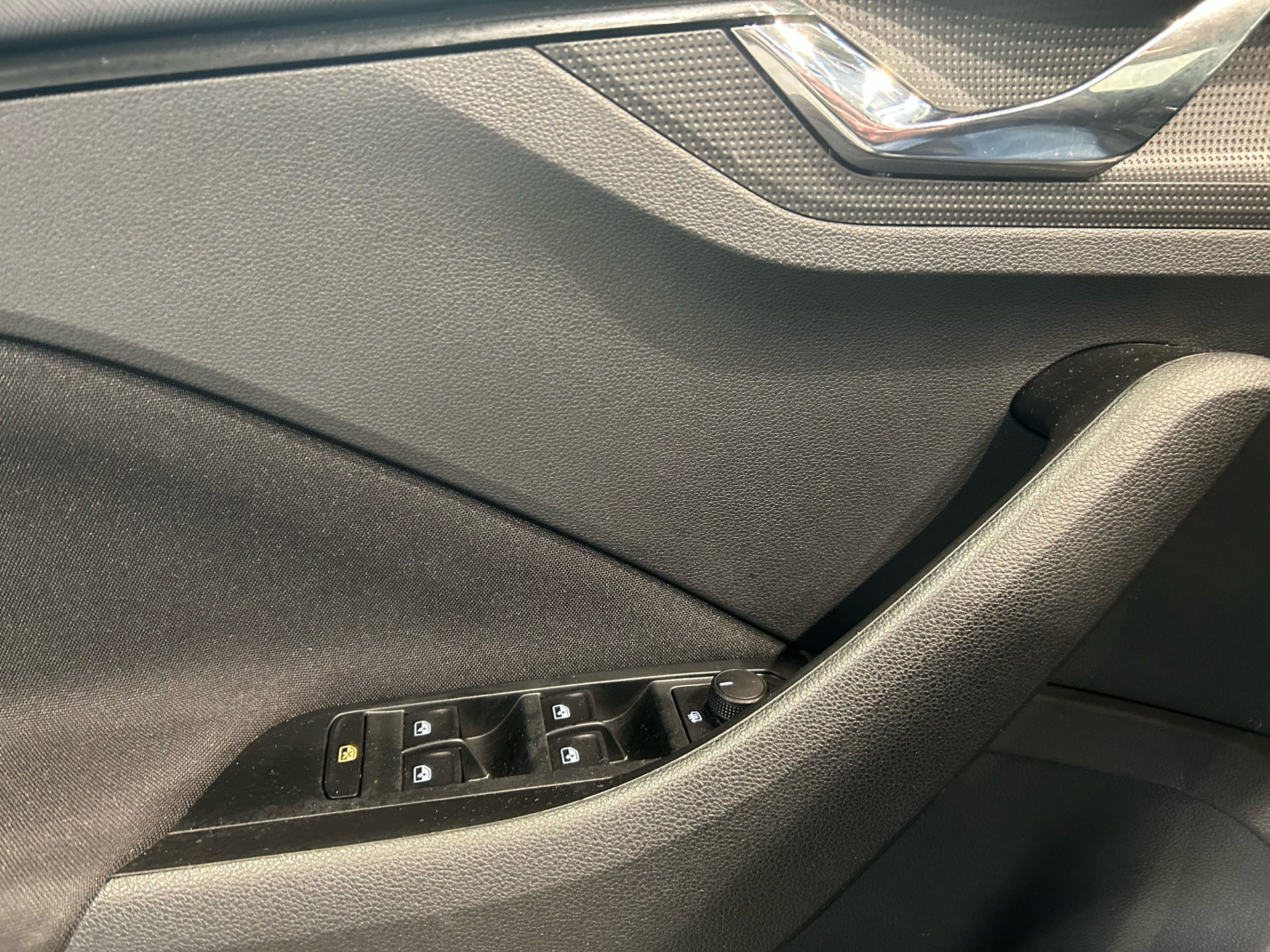 Grå Skoda Scala fra 2023