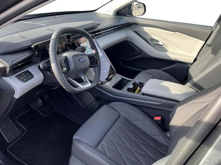 Ford Explorer 77 Premium Extended Range