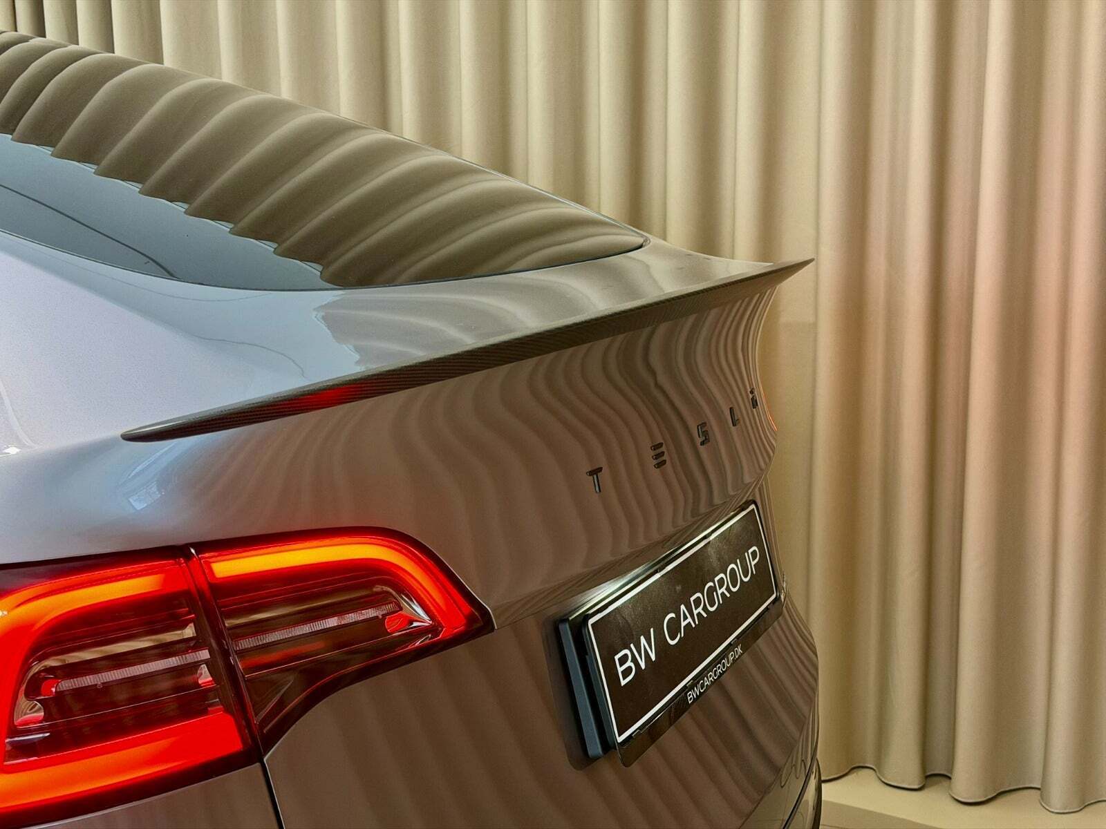 Tesla Model Y Performance AWD