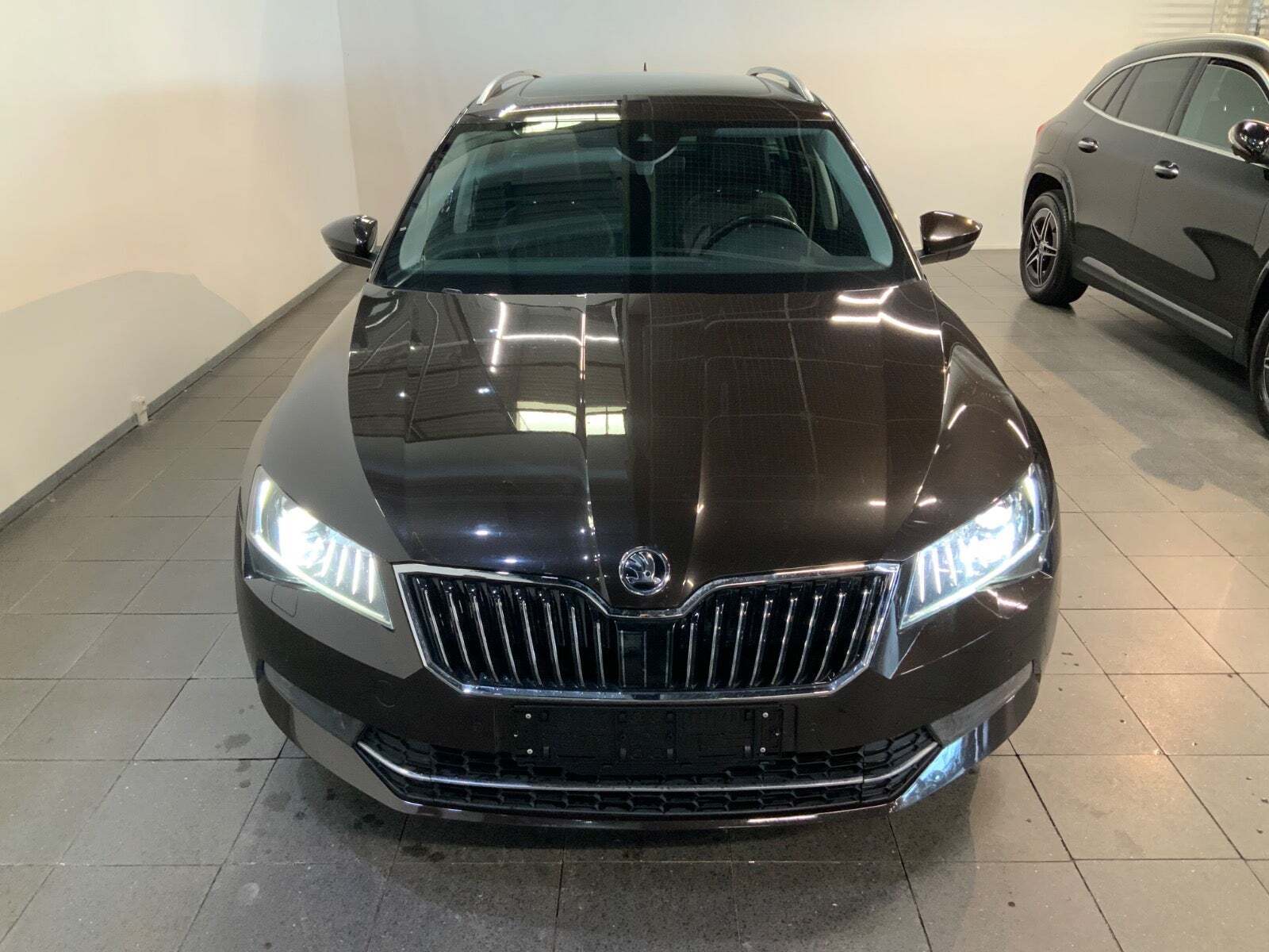 Skoda Superb 2,0 TDi 190 Laurin & Klement Combi DSG