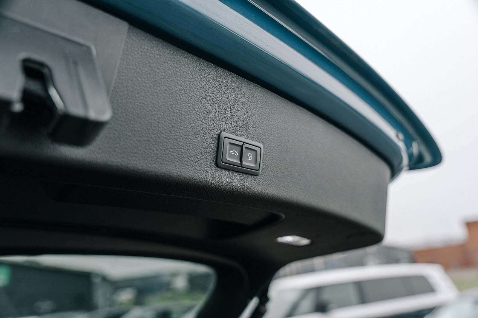 Blå Audi e-tron fra 2021