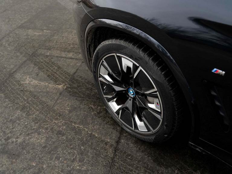 BMW iX3 Charged Plus M-Sport