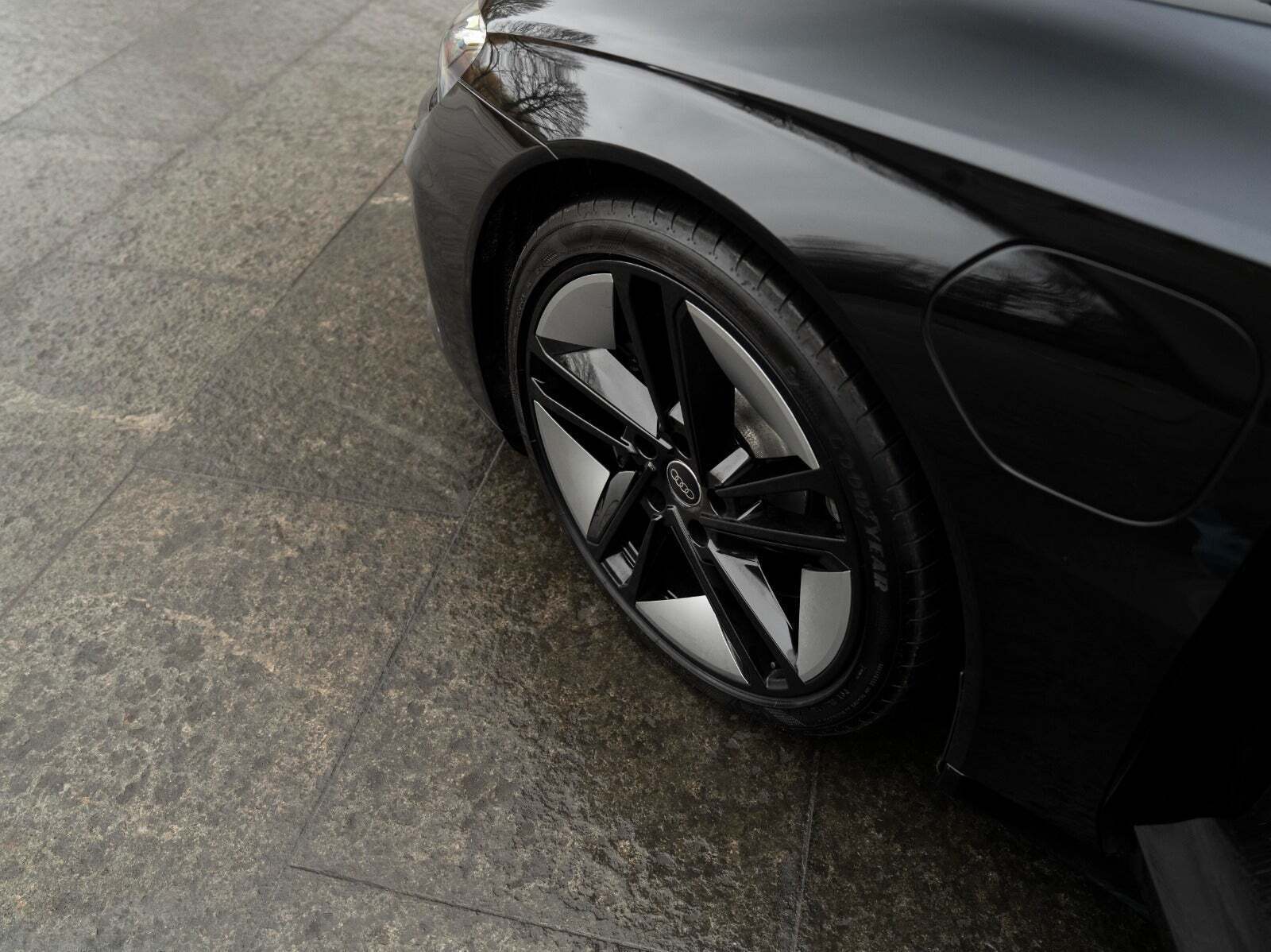 Audi RS e-tron GT quattro