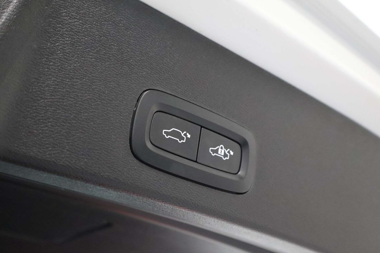 Hvid Volvo XC40 fra 2022