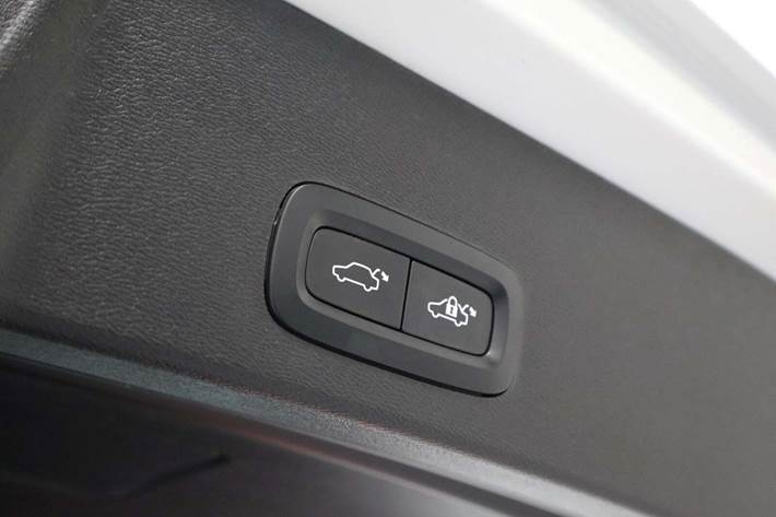 Hvid Volvo XC40 fra 2022