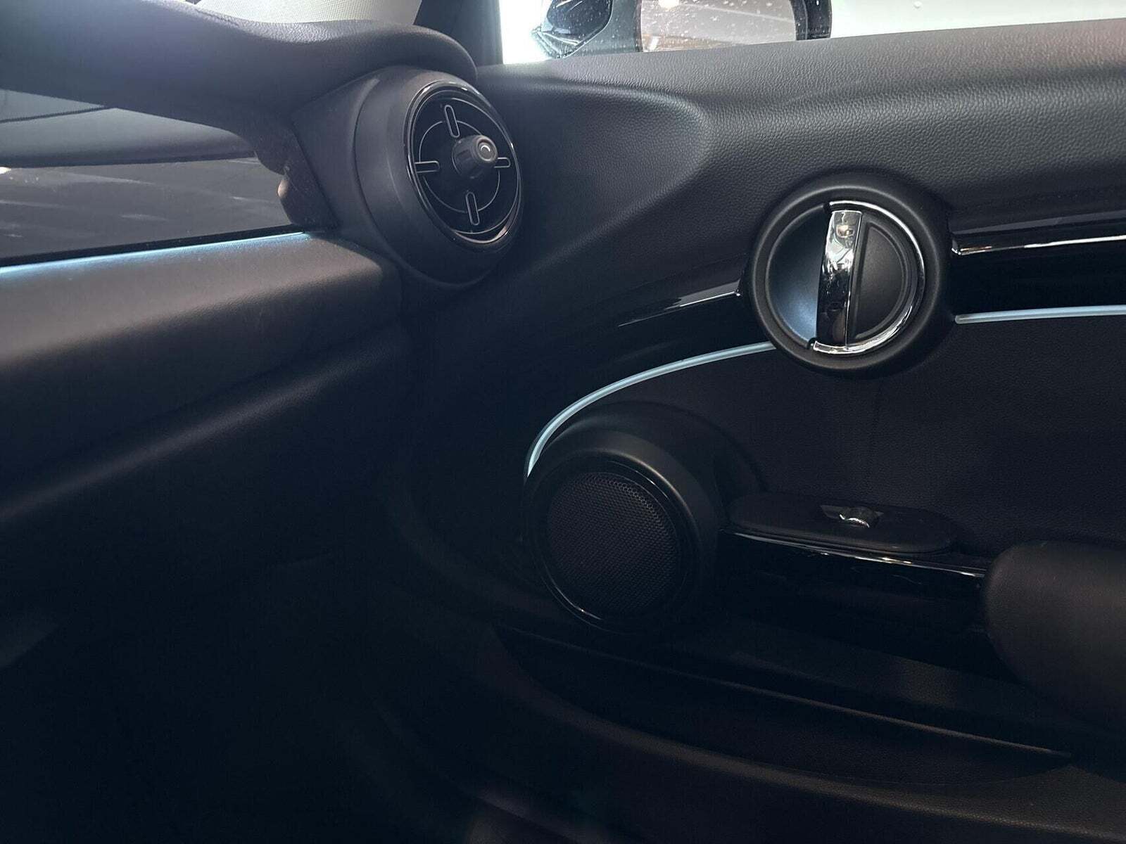 Grå Mini Cooper SE fra 2022