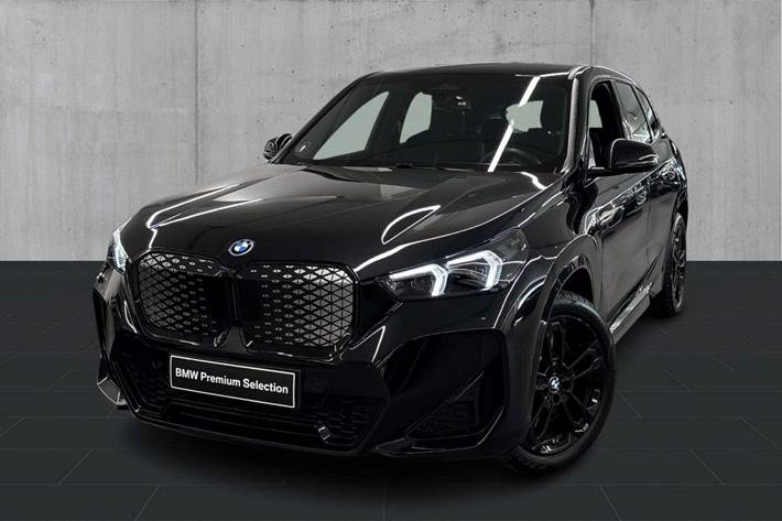 Sort BMW iX1 fra 2024