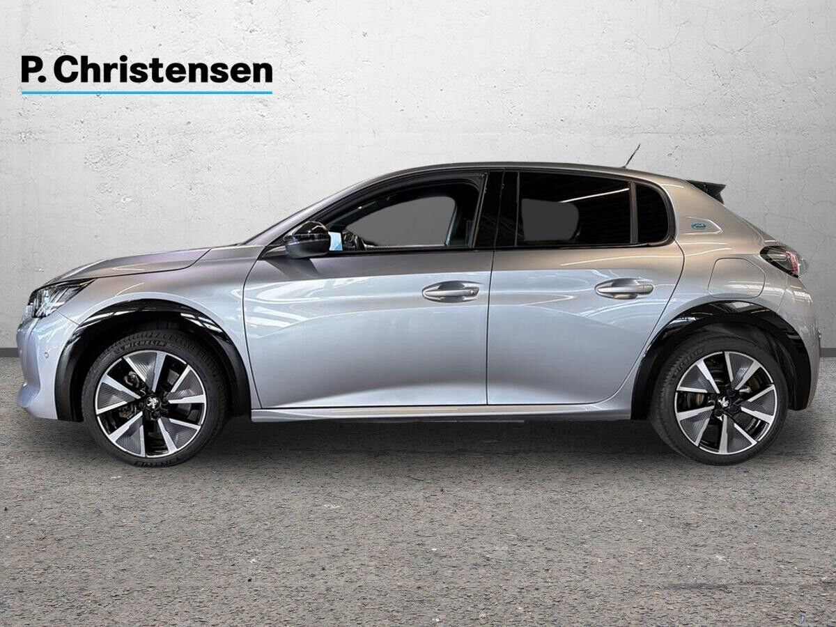 Grå Peugeot e-208 fra 2022