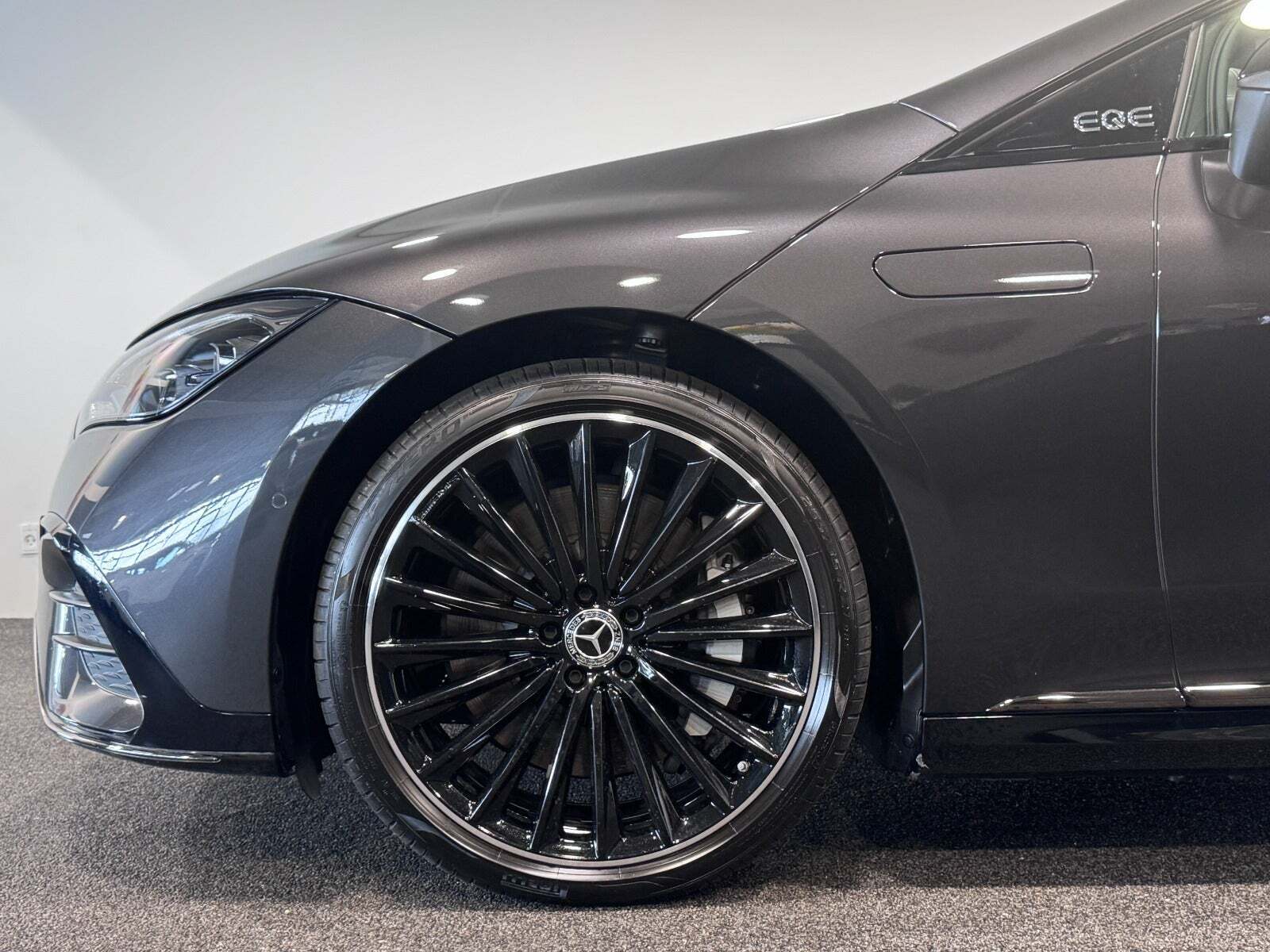 Mercedes EQE300 AMG Line Premium Plus