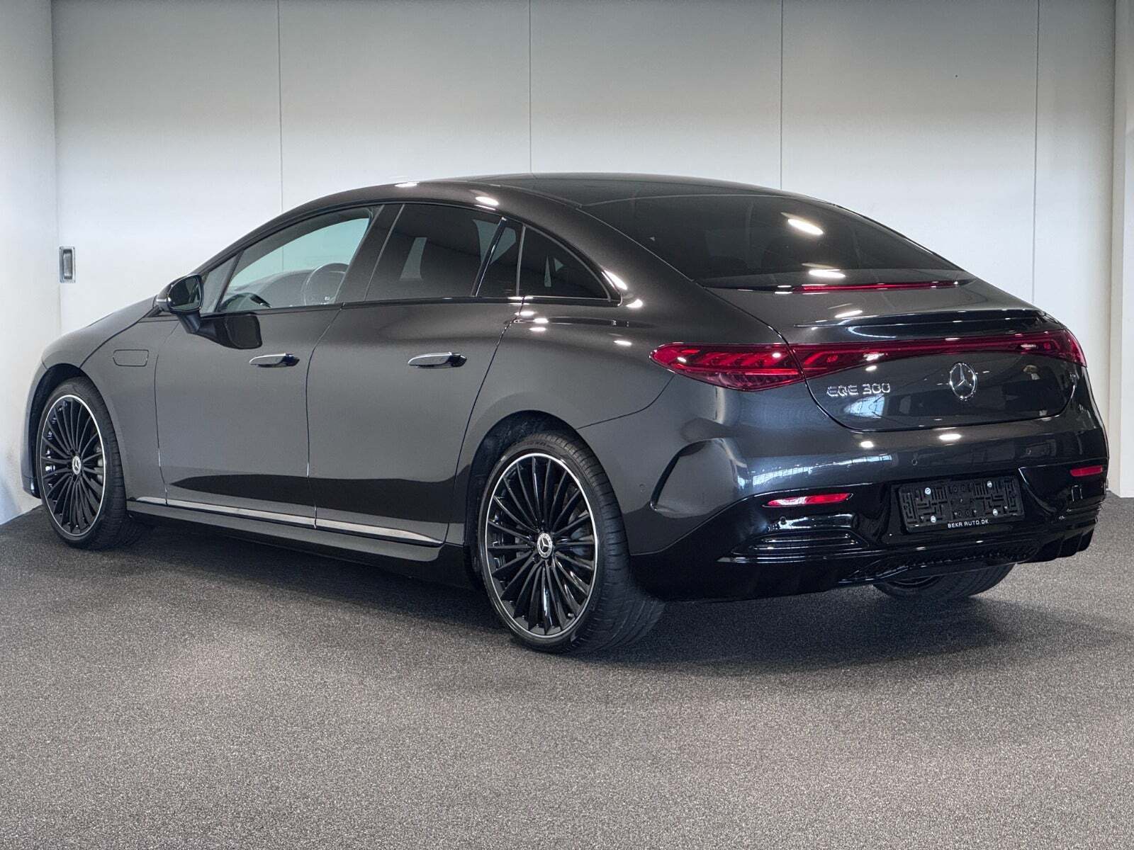 Mercedes EQE300 AMG Line Premium Plus