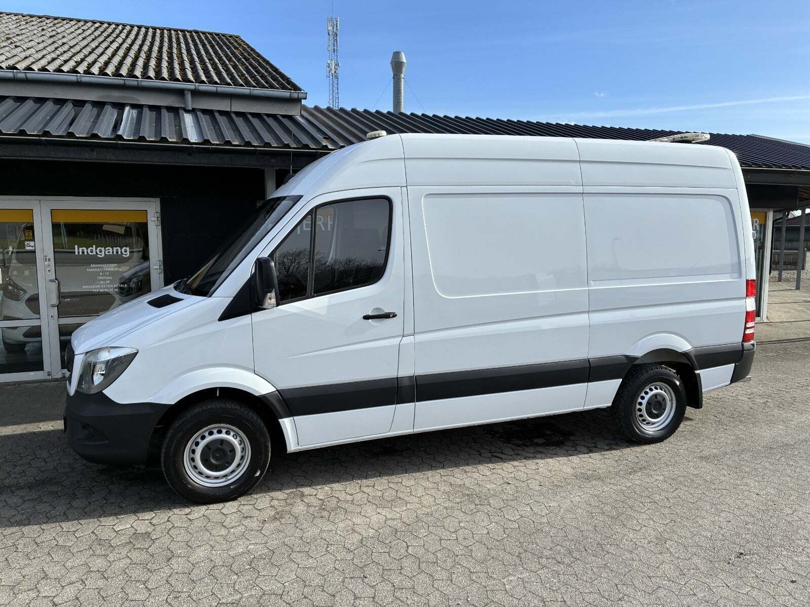 Mercedes Sprinter 316 2,2 CDi R2 Kassevogn