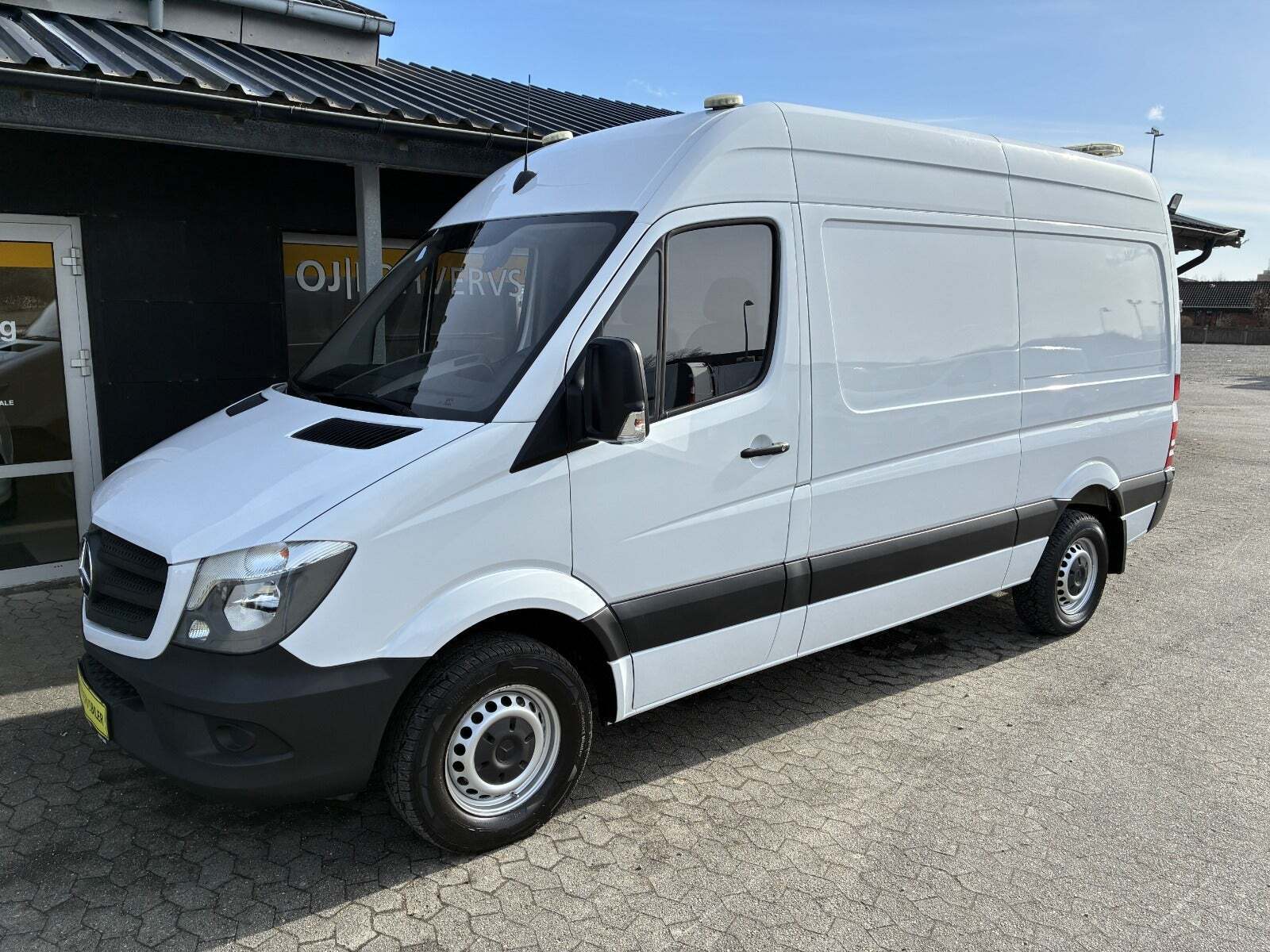 Mercedes Sprinter 316 2,2 CDi R2 Kassevogn