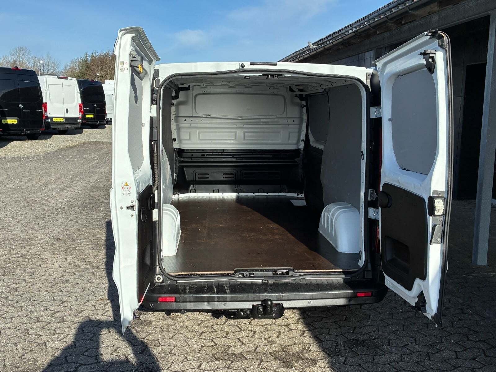 Hvid Renault Trafic T29 fra 2018