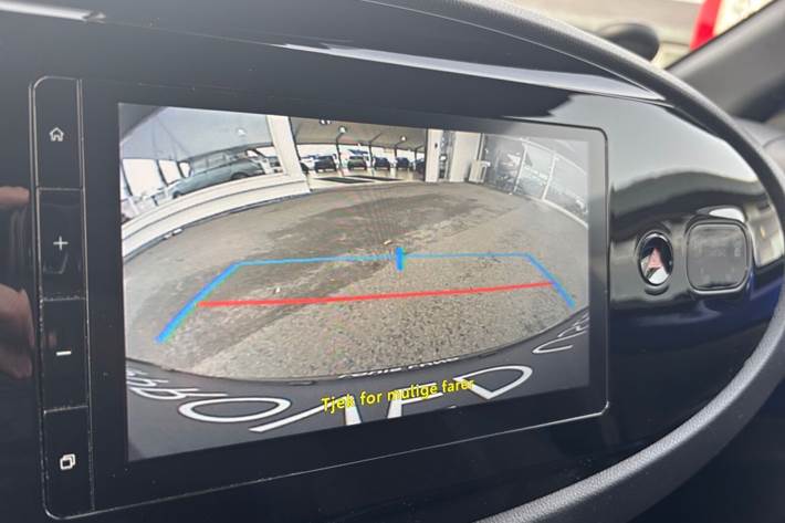 Blå Toyota Aygo X fra 2024