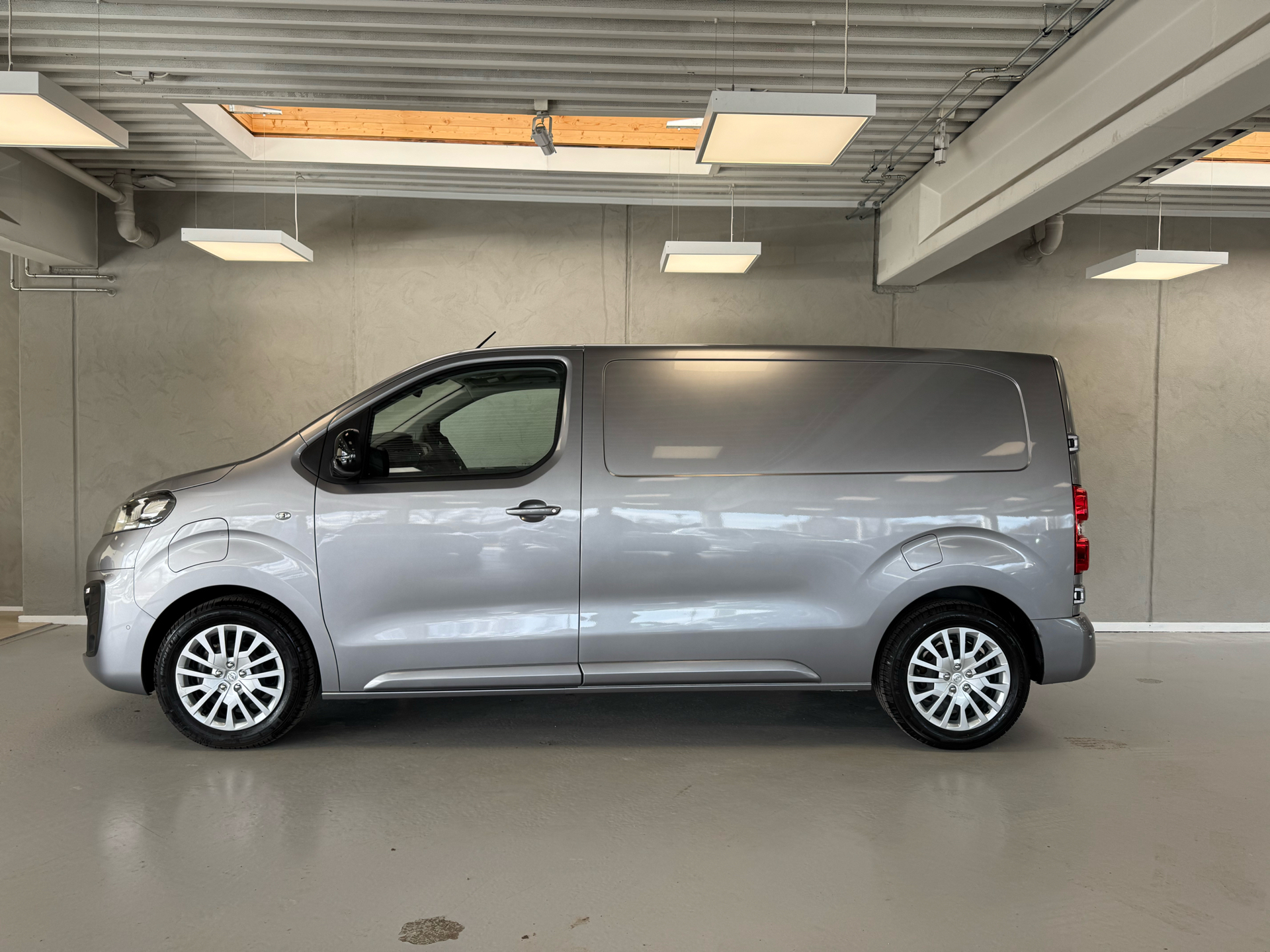 Opel Vivaro-e L2V1 EL Enjoy 136HK Van Aut.