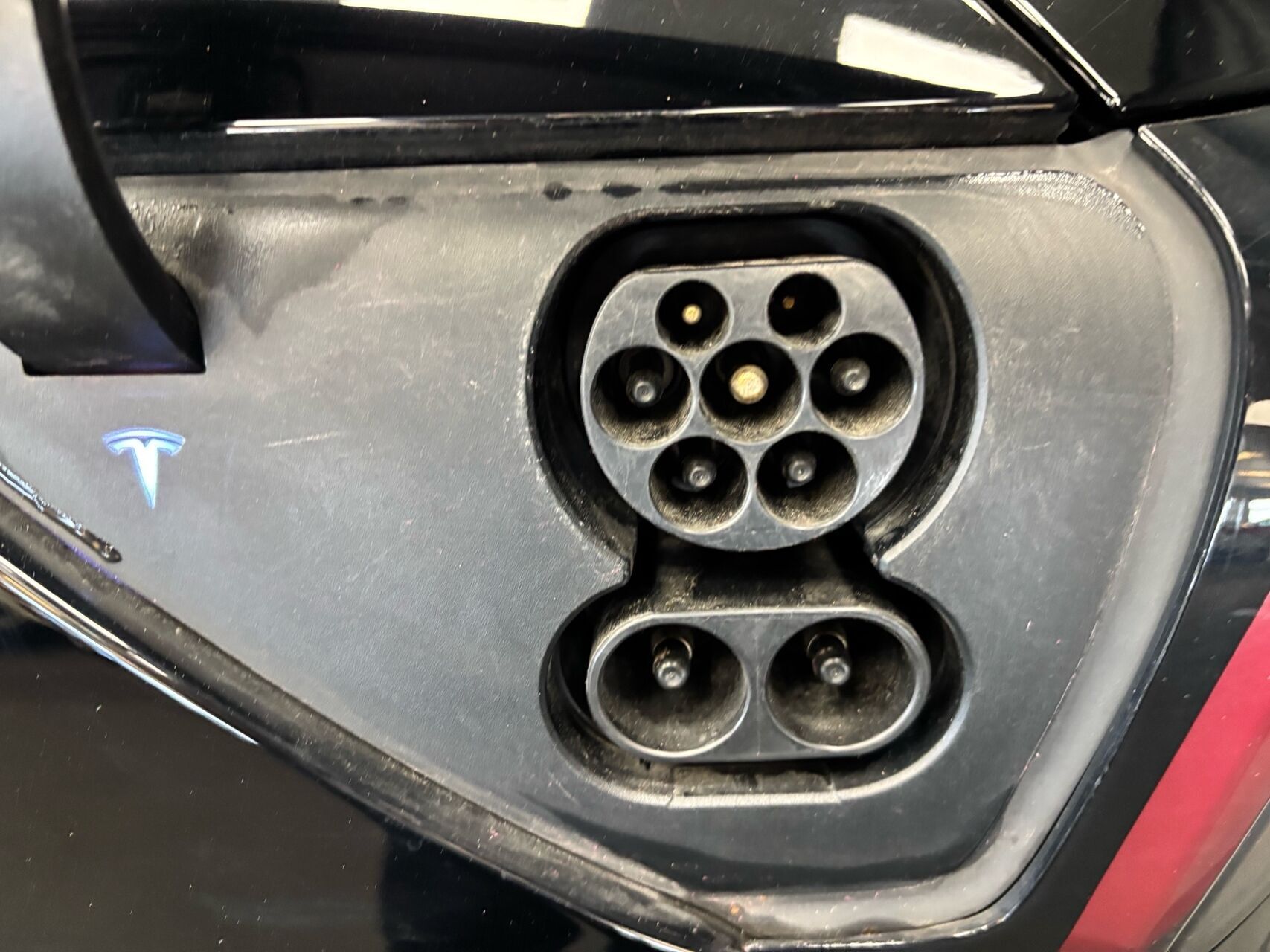 Sort Tesla Model 3 fra 2020