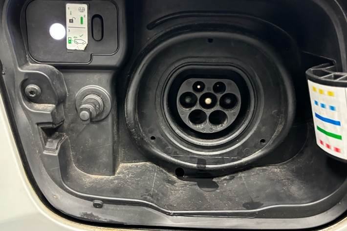 Hvid Renault Captur fra 2021