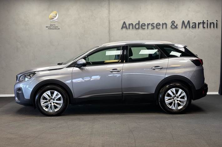 Grå Peugeot 3008 fra 2019