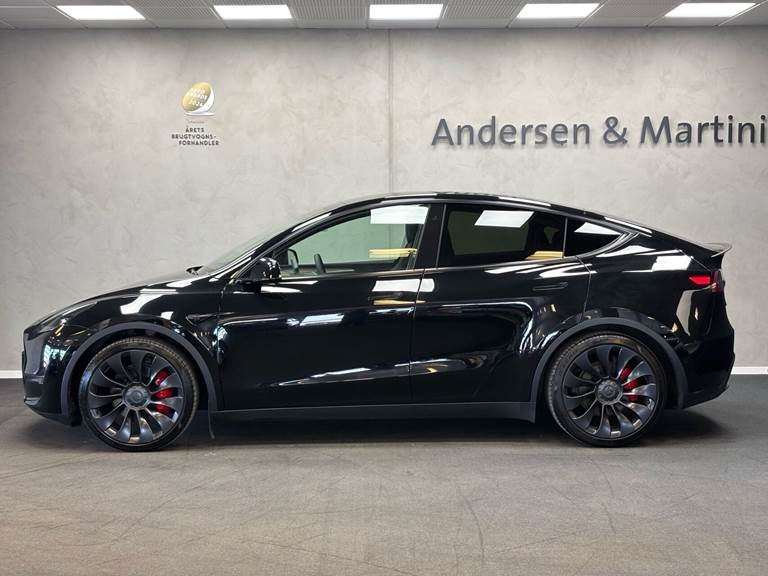 Tesla Model Y EL Performance AWD 534HK 5d Aut.