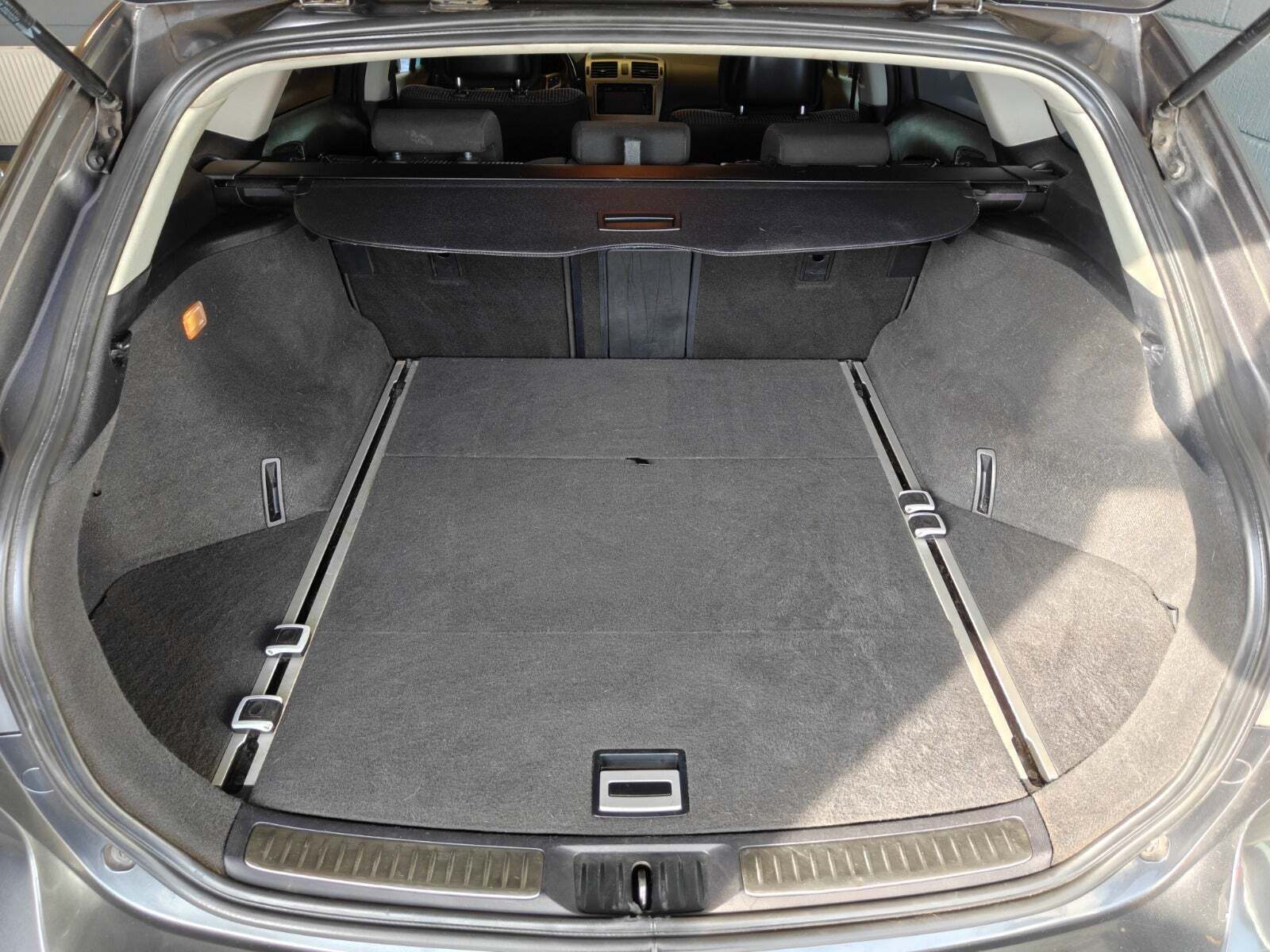 Toyota Avensis 2,0 D-4D TX stc.