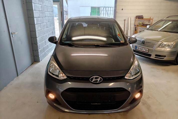 Grøn Hyundai i10 fra 2014