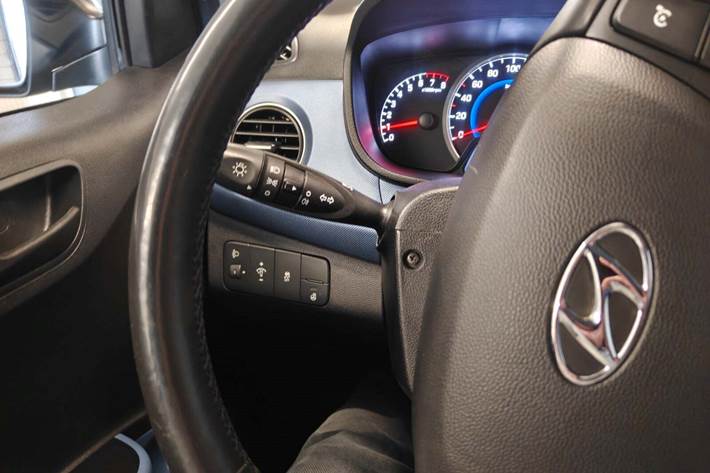 Grøn Hyundai i10 fra 2014