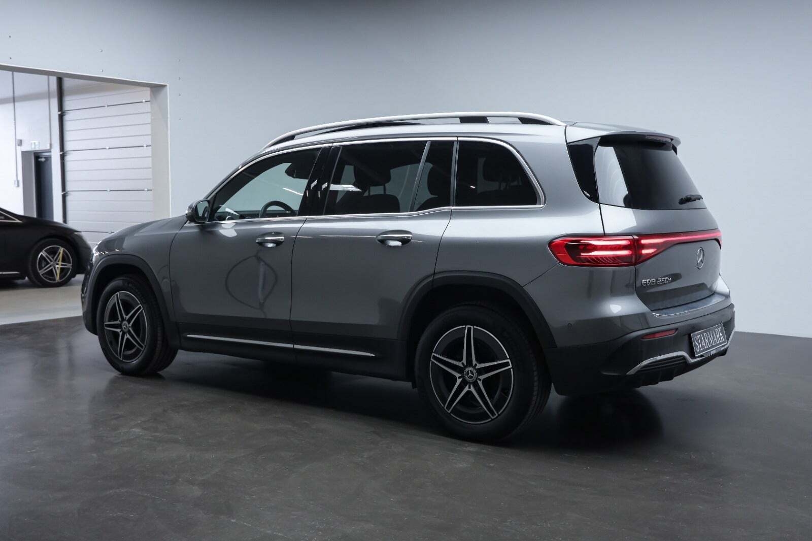 Mercedes EQB250+ AMG Line Advance Plus 7prs