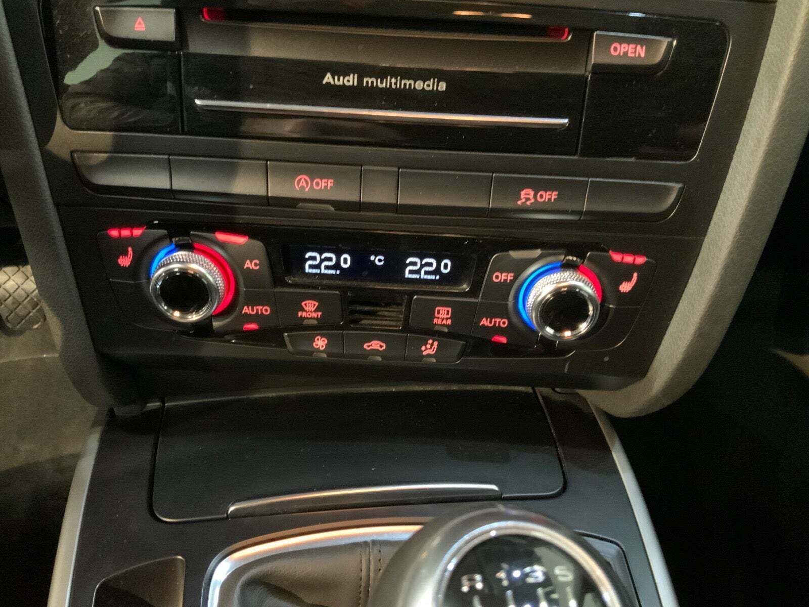 Sølv Audi A4 fra 2014