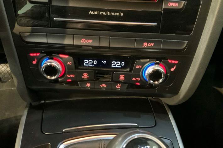 Sølv Audi A4 fra 2014