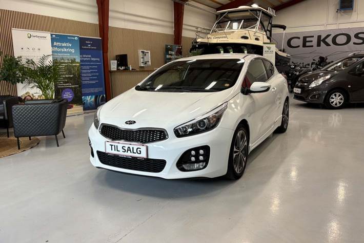 Hvid Kia Ceed fra 2017