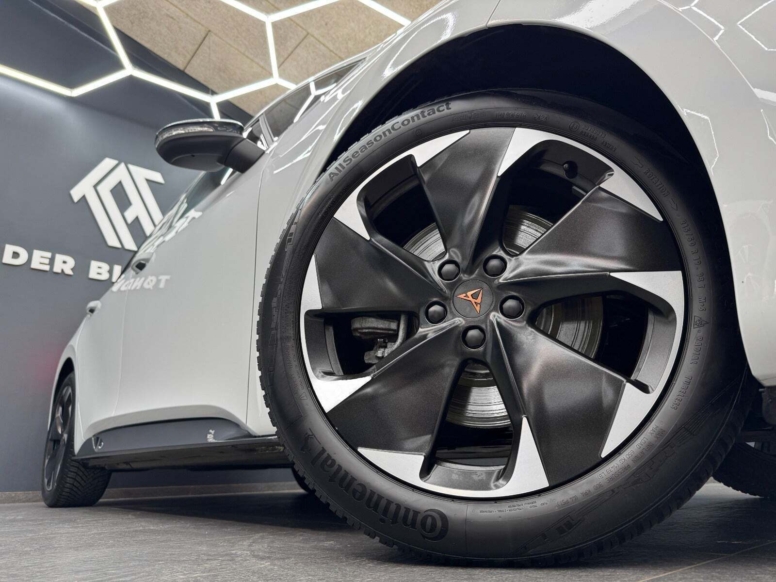 Cupra Born 77 e-Boost