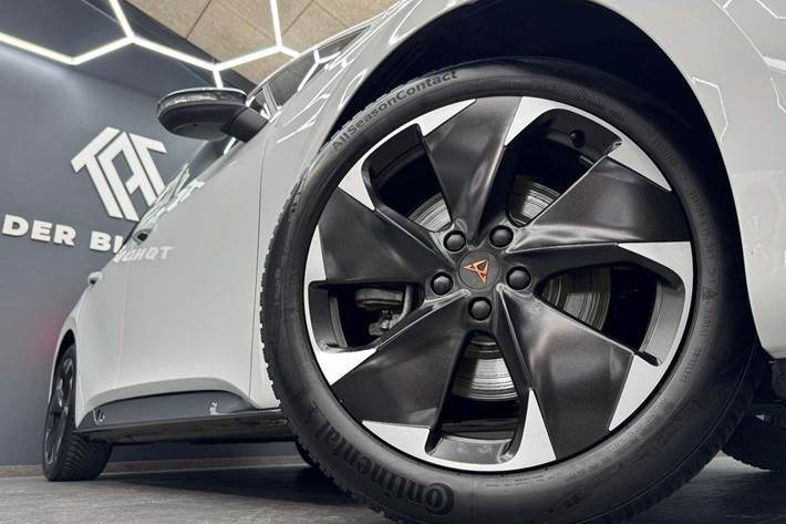 Hvid Cupra Born fra 2024